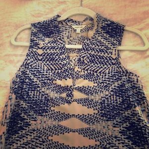 High low hem, Aztec print sleeveless top